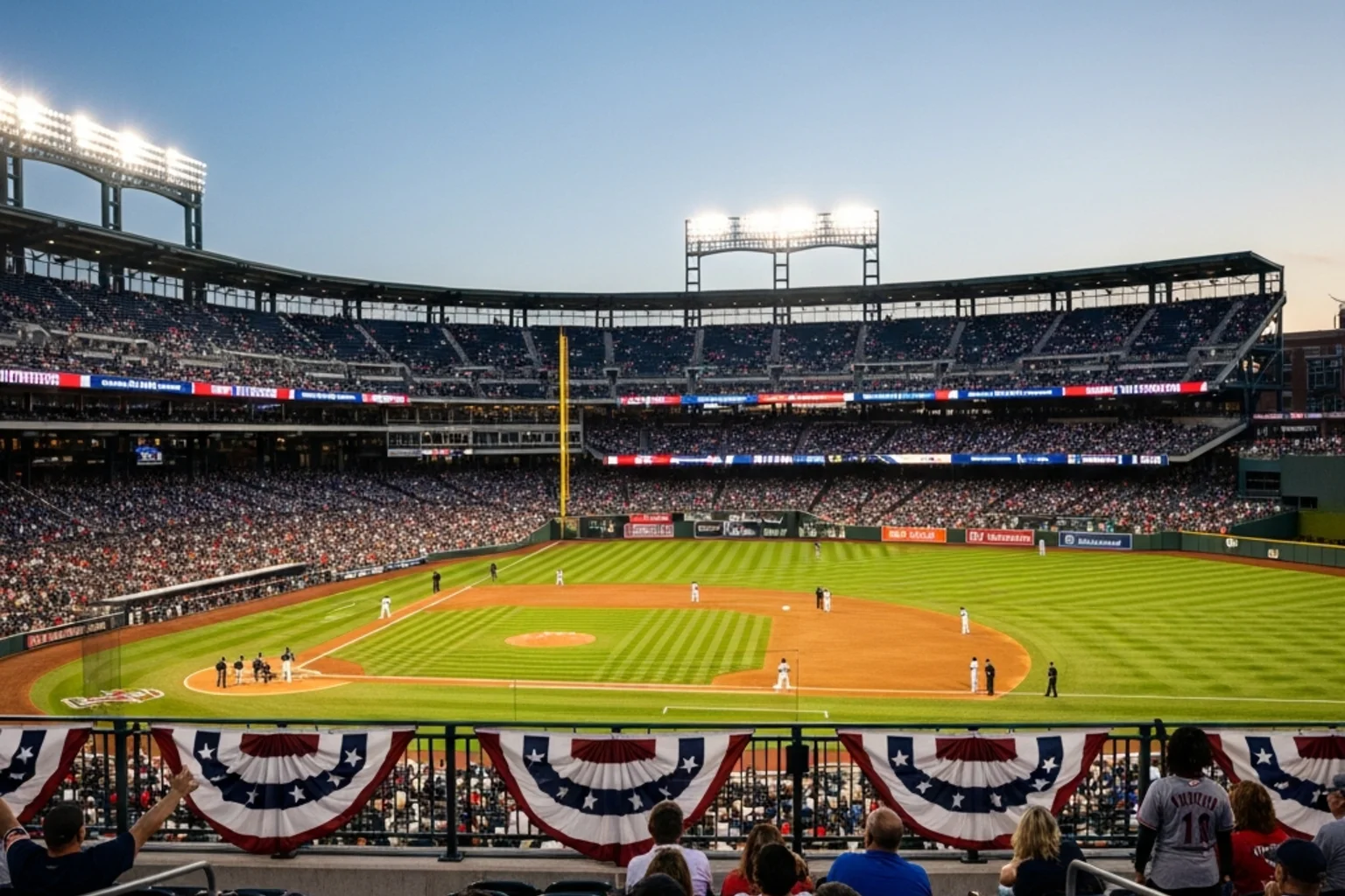 Stadio di baseball durante le World Series con bandiere dei playoff MLB